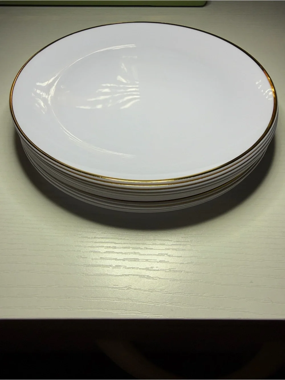 N/A classic white