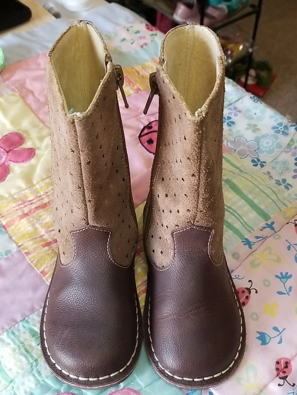 Livie & Luca chic boots
