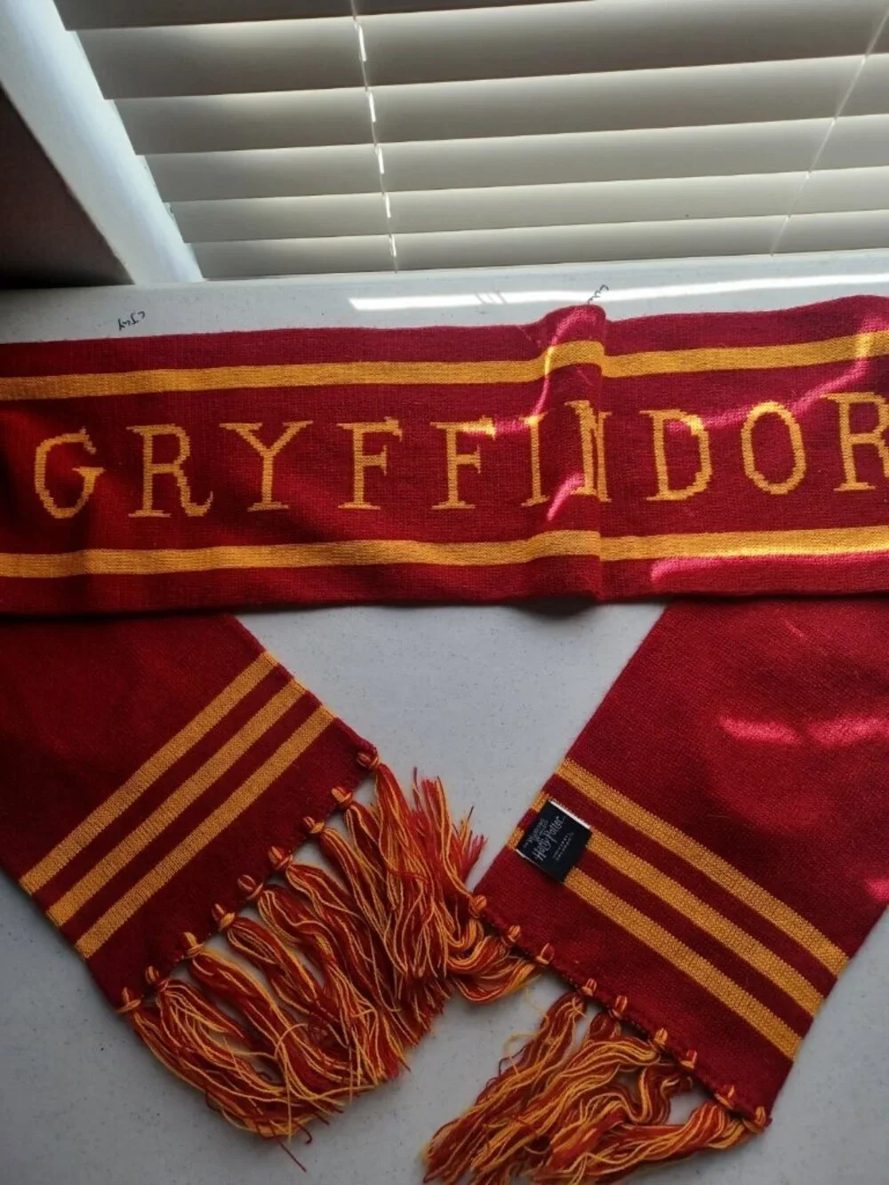 Universal Orlando HARRY POTTER GRYFFINDOR muffler scarf 8 x 62