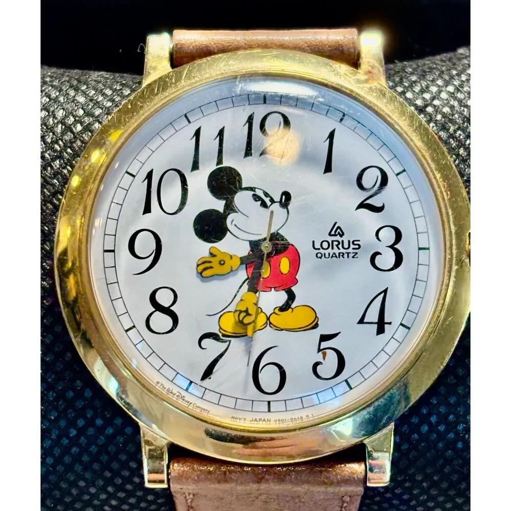 Vintage Lorus Disney Mickey Mouse Jumbo Watch- New Baterry