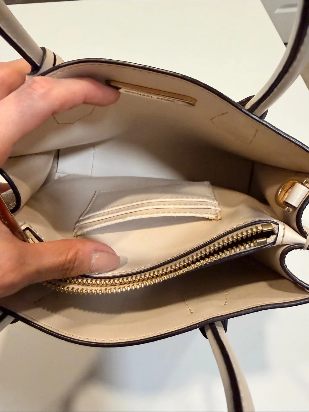Michael Kors Mercer Small Cream Pebbled Leather Satchel Handbag Gold Hardware