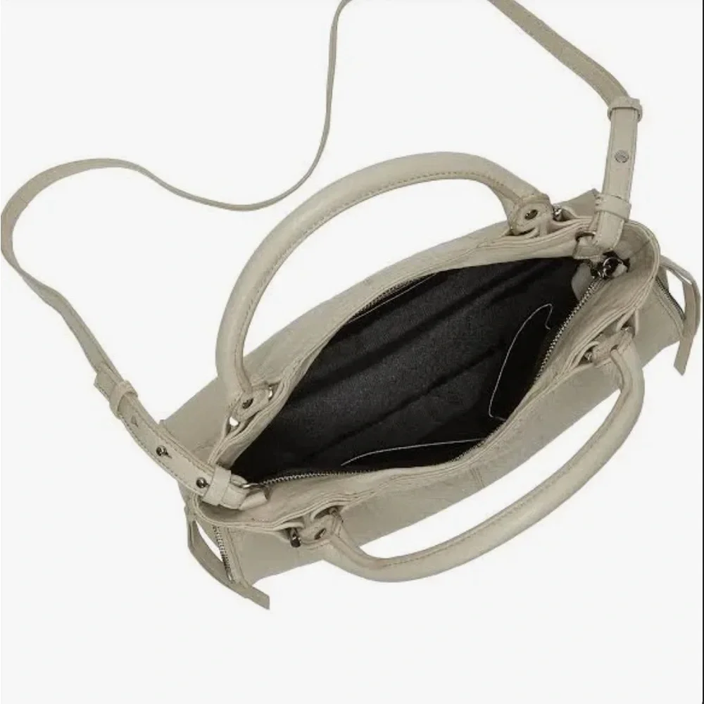 VINCE CAMUTO Leather Kayli Satchel