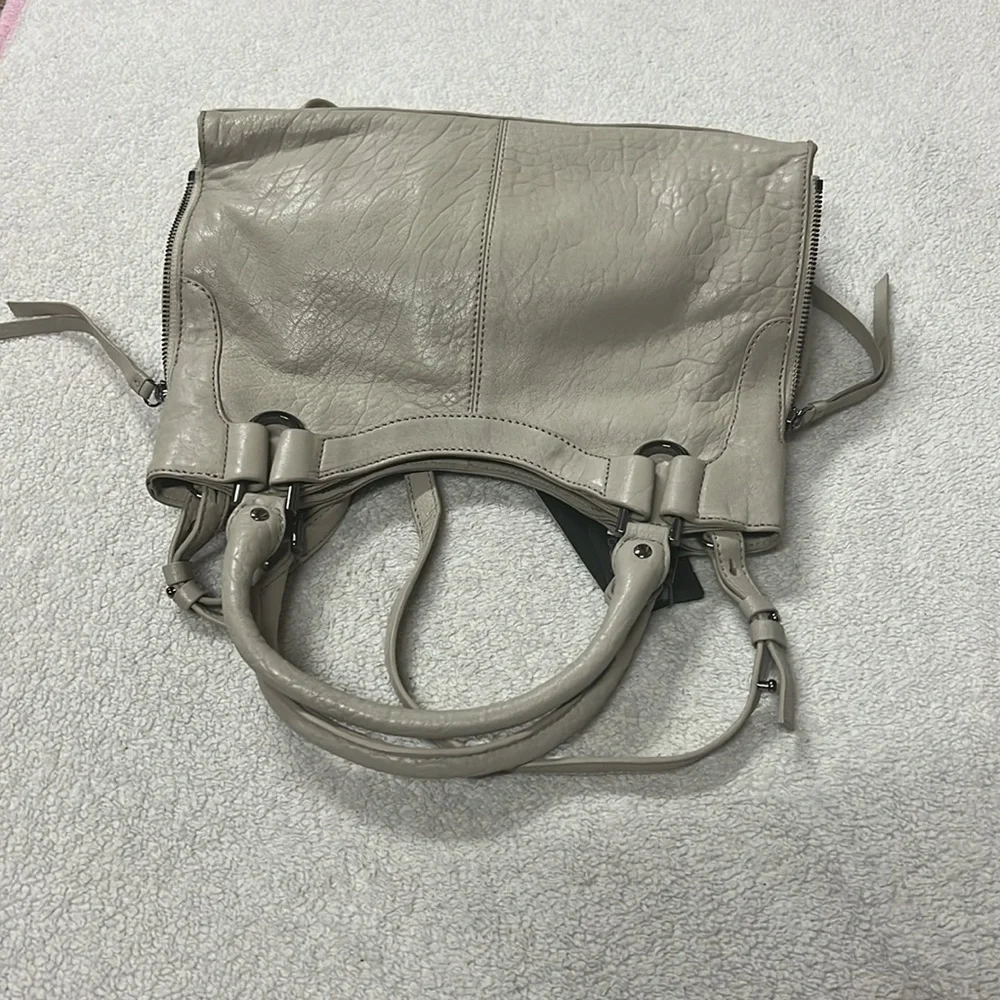 VINCE CAMUTO Leather Kayli Satchel