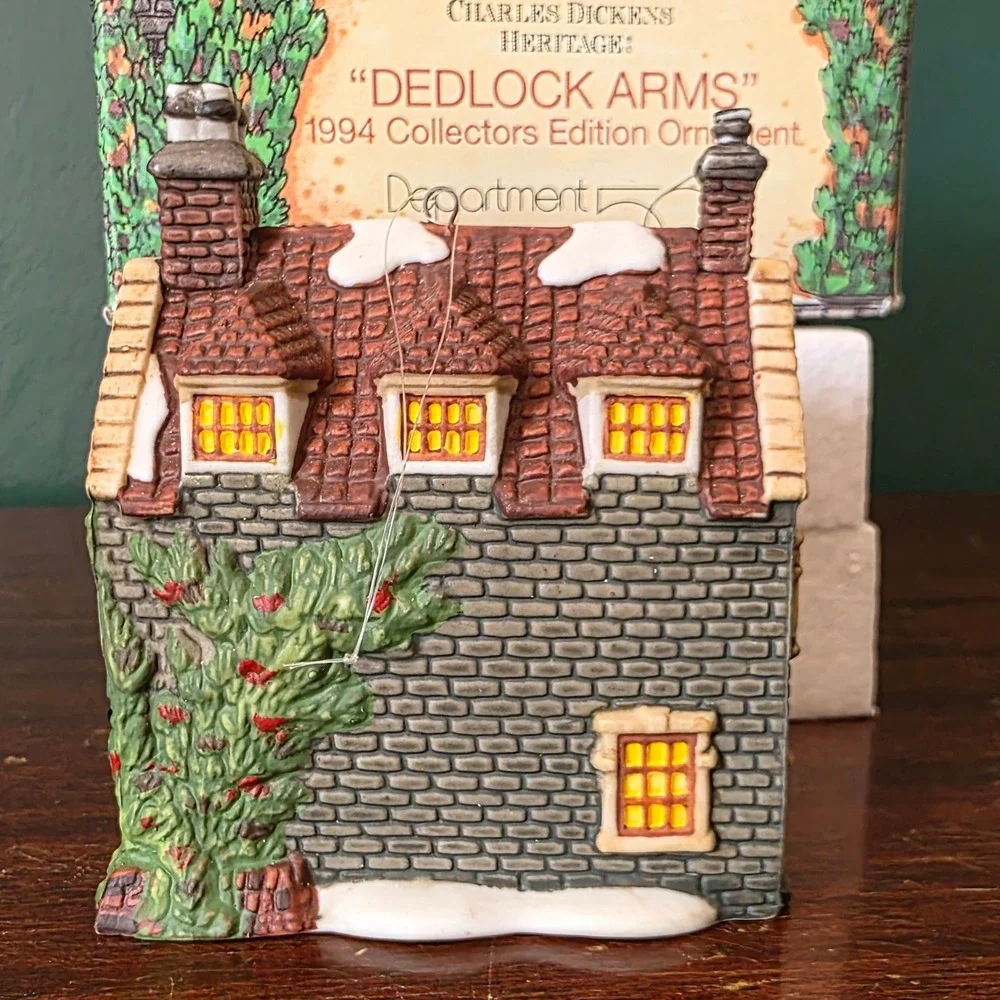 Dept 56 Dedlock Arms Ornament 1994 Collectors Edition Dickens Village Series