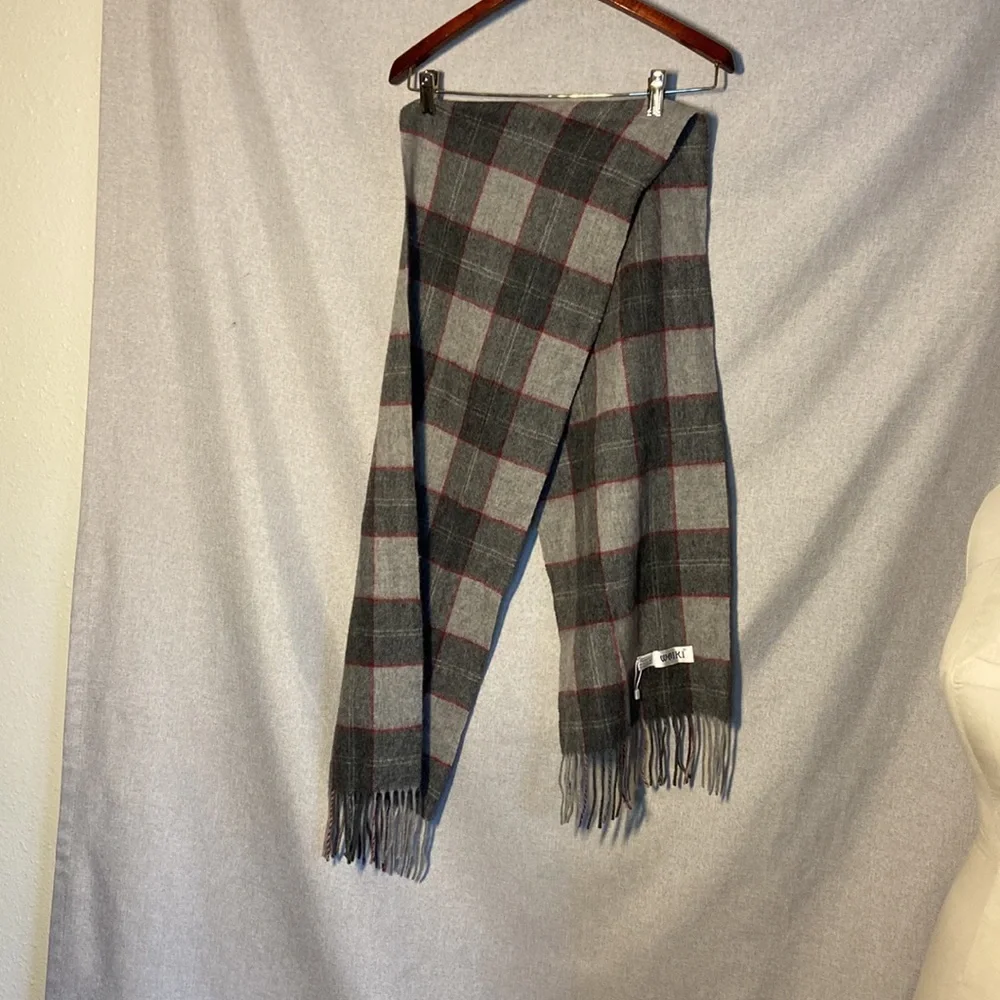 - WAIKI Tassel Detailed Plaid Men's Scarf, New. 100% wool