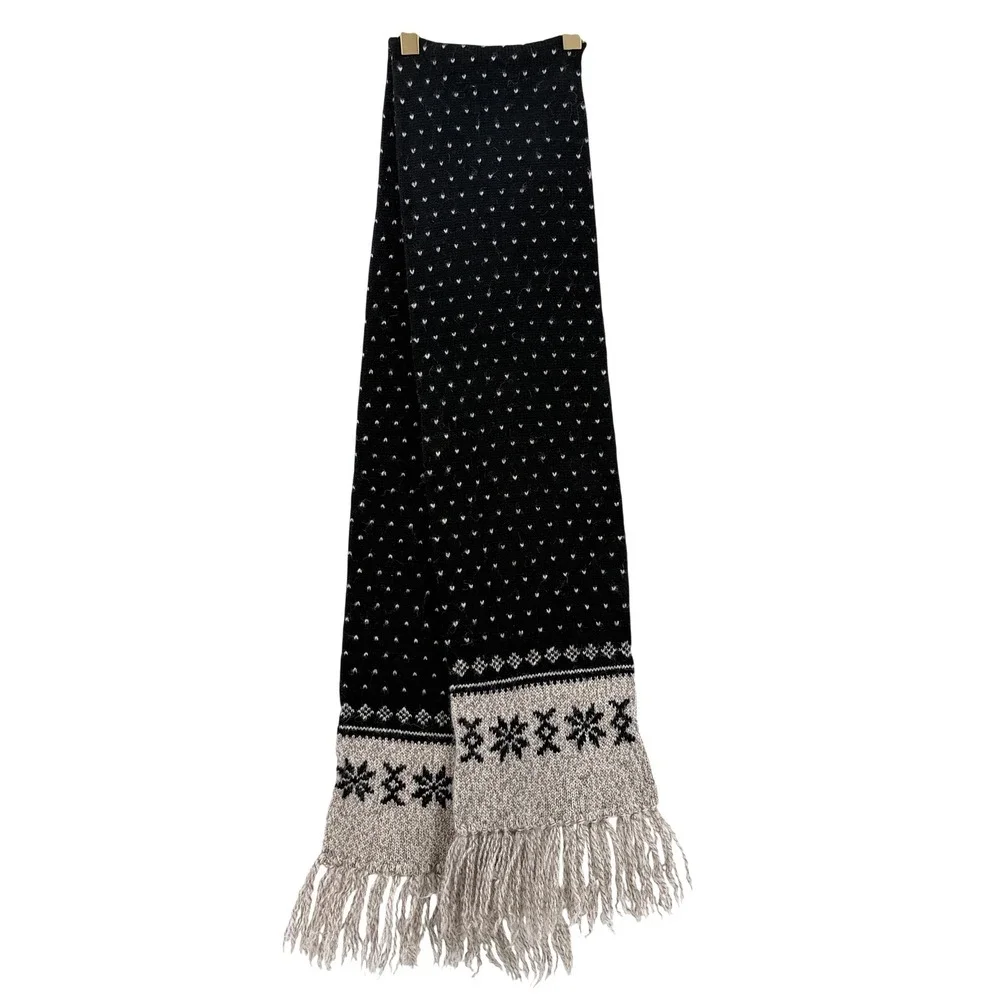 Wool Scarf Unisex OS Black Fair Isle Snowflake Wool Blend Fringe Winter