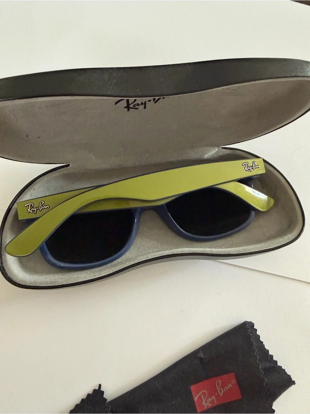 Ray-Ban authentic ray