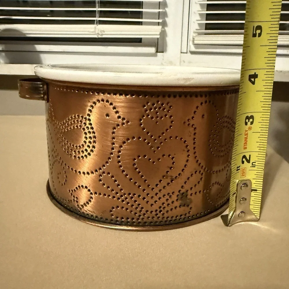 N/A vintage primitive
