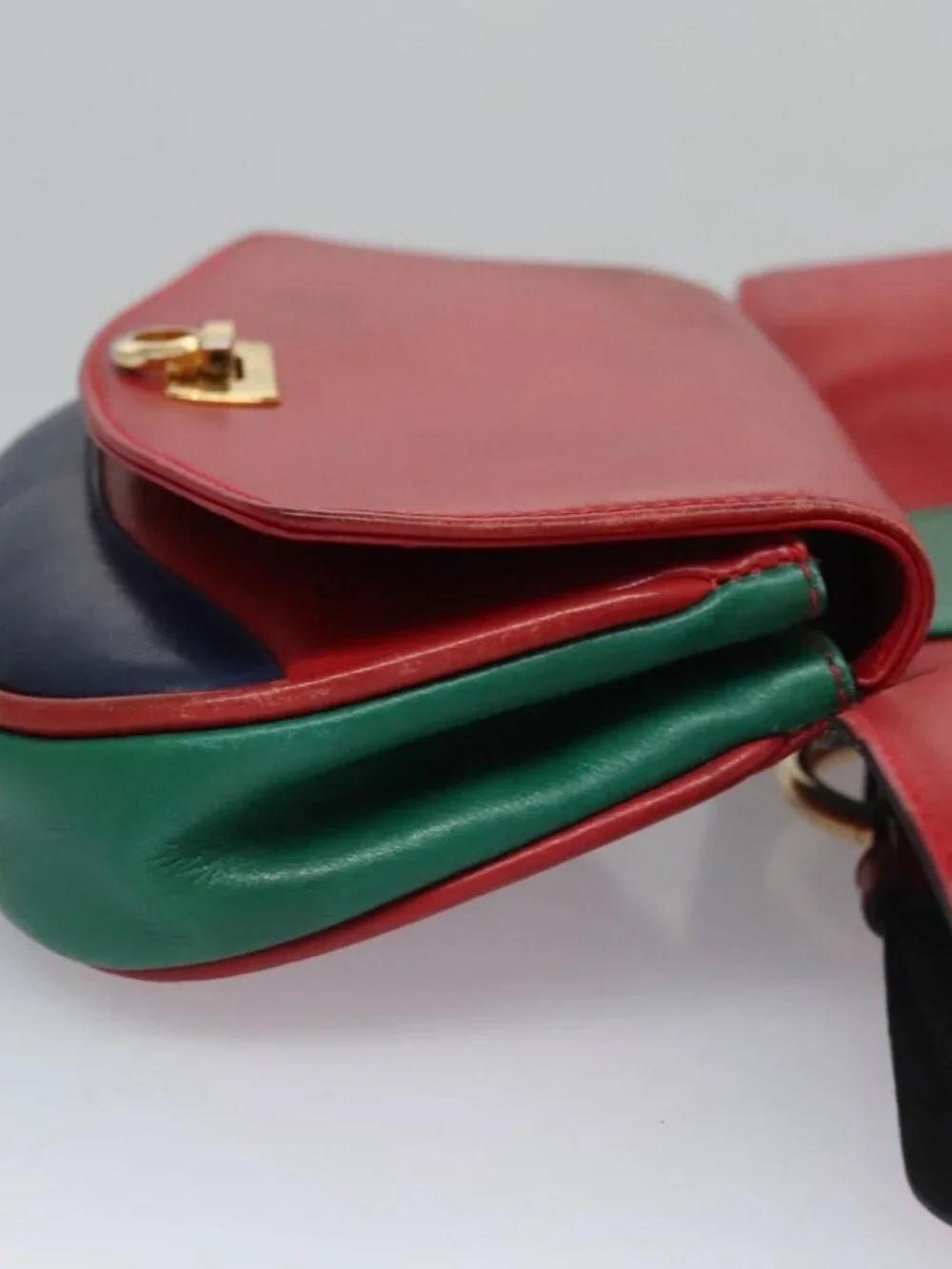Salvatore Ferragamo Gancini Waist bag Leather Red Auth 115429