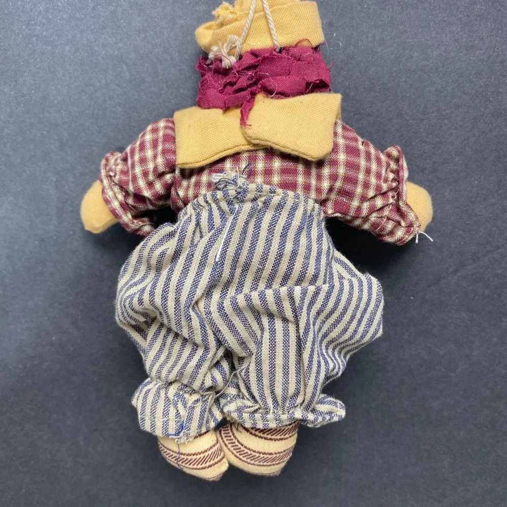 The Unbranded Brand charming primitive