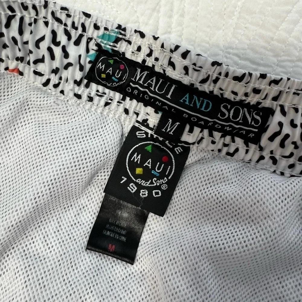 Maui and Sons Swim trunks  | Size Boys Medium