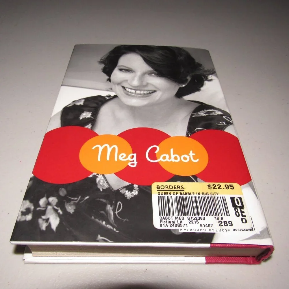Meg Cabot 💬👠 big