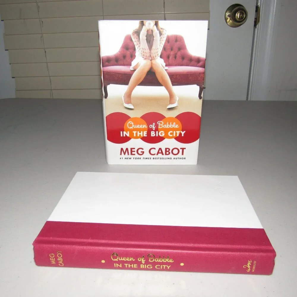 Meg Cabot 💬👠 big