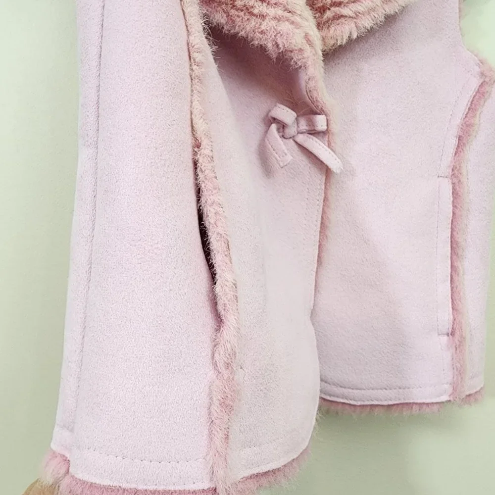 Baby Gap faux fur and suede vest bow front detail with side pockets size 18-24 M