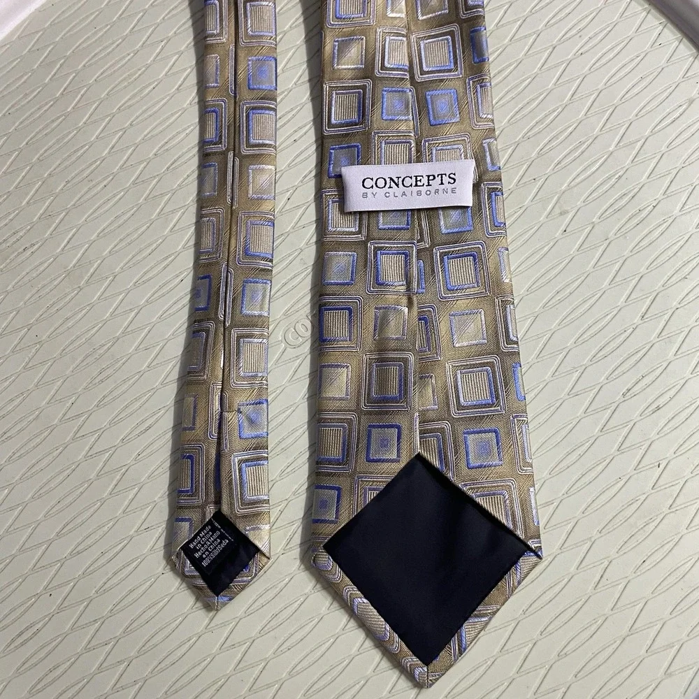 Claiborne concepts tie