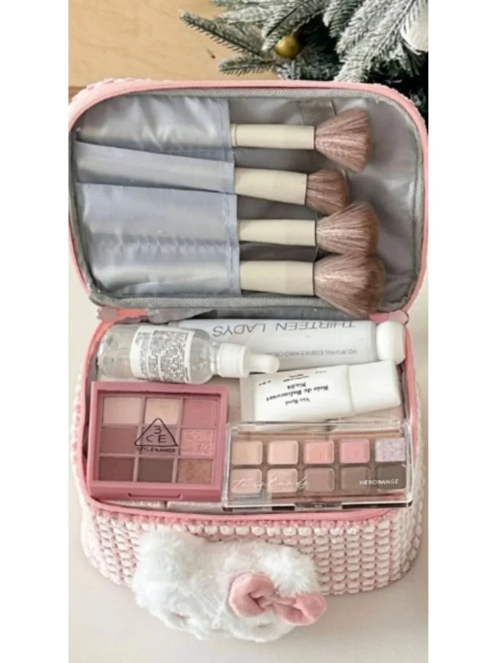 Hello Kitty Pink Checkered Makeup Bag – Cute Travel Cosmetic Organizer