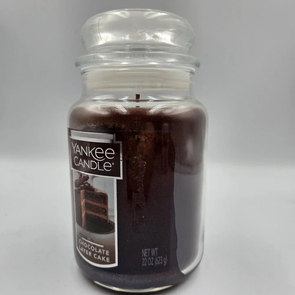 New Yankee Candle‎ 22oz. Chocolate Layer Cake 22oz Jar Scented Candle Retired