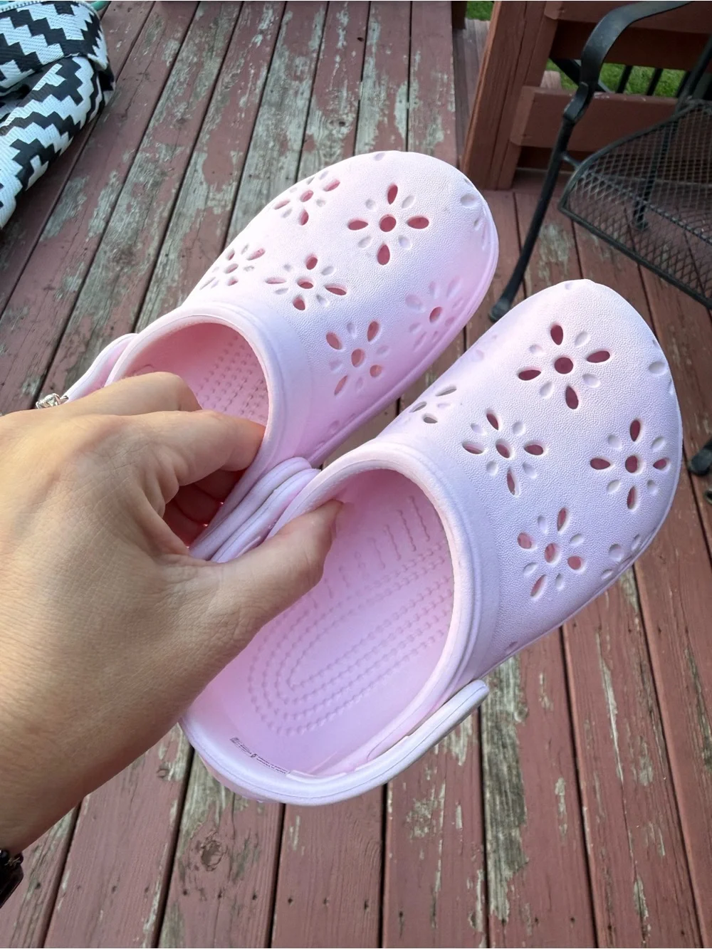 CROCS Kids Light Pink Floral Cutout Clogs