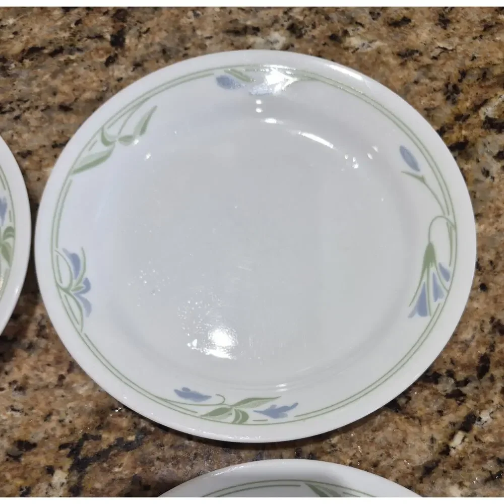 Corelle dinner plates table