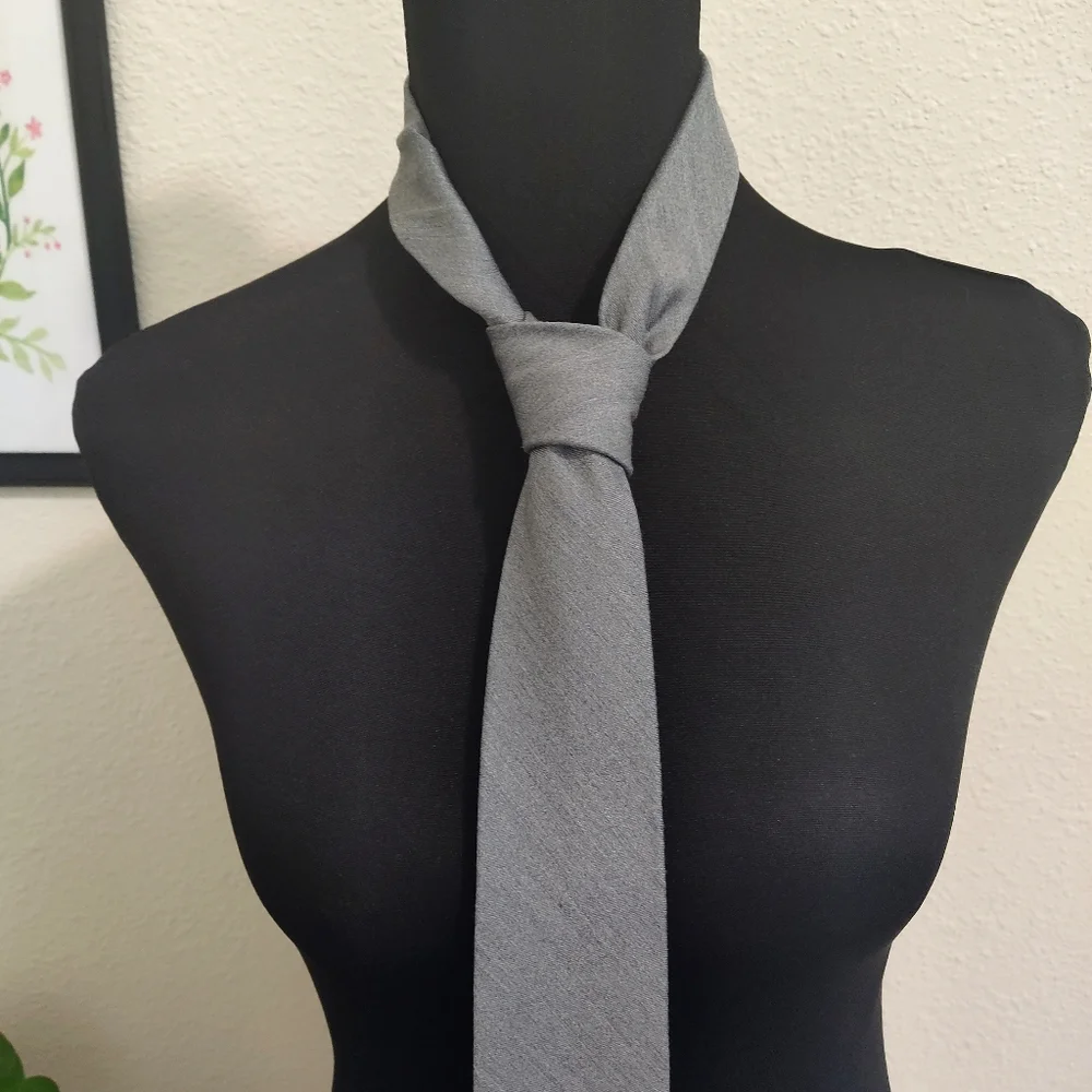 Express details men