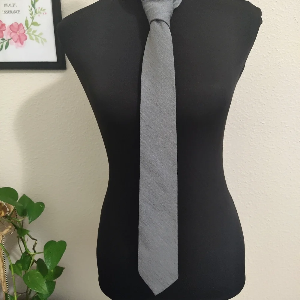 Express details men