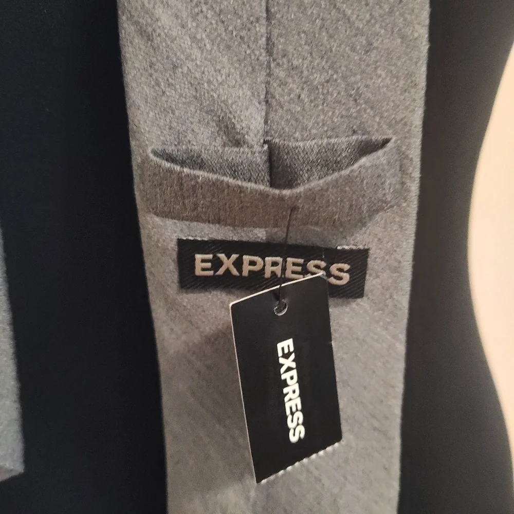 Express details men