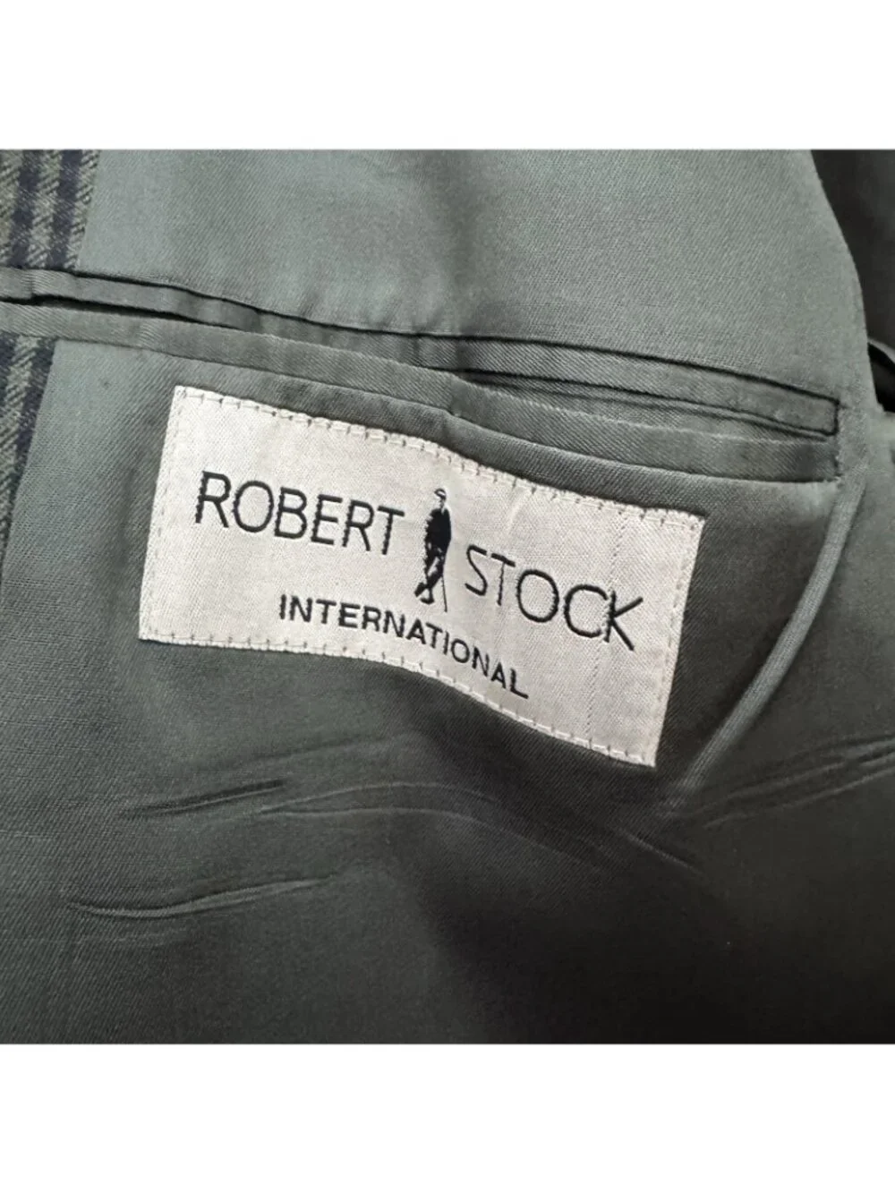 Robert Graham excellent pre
