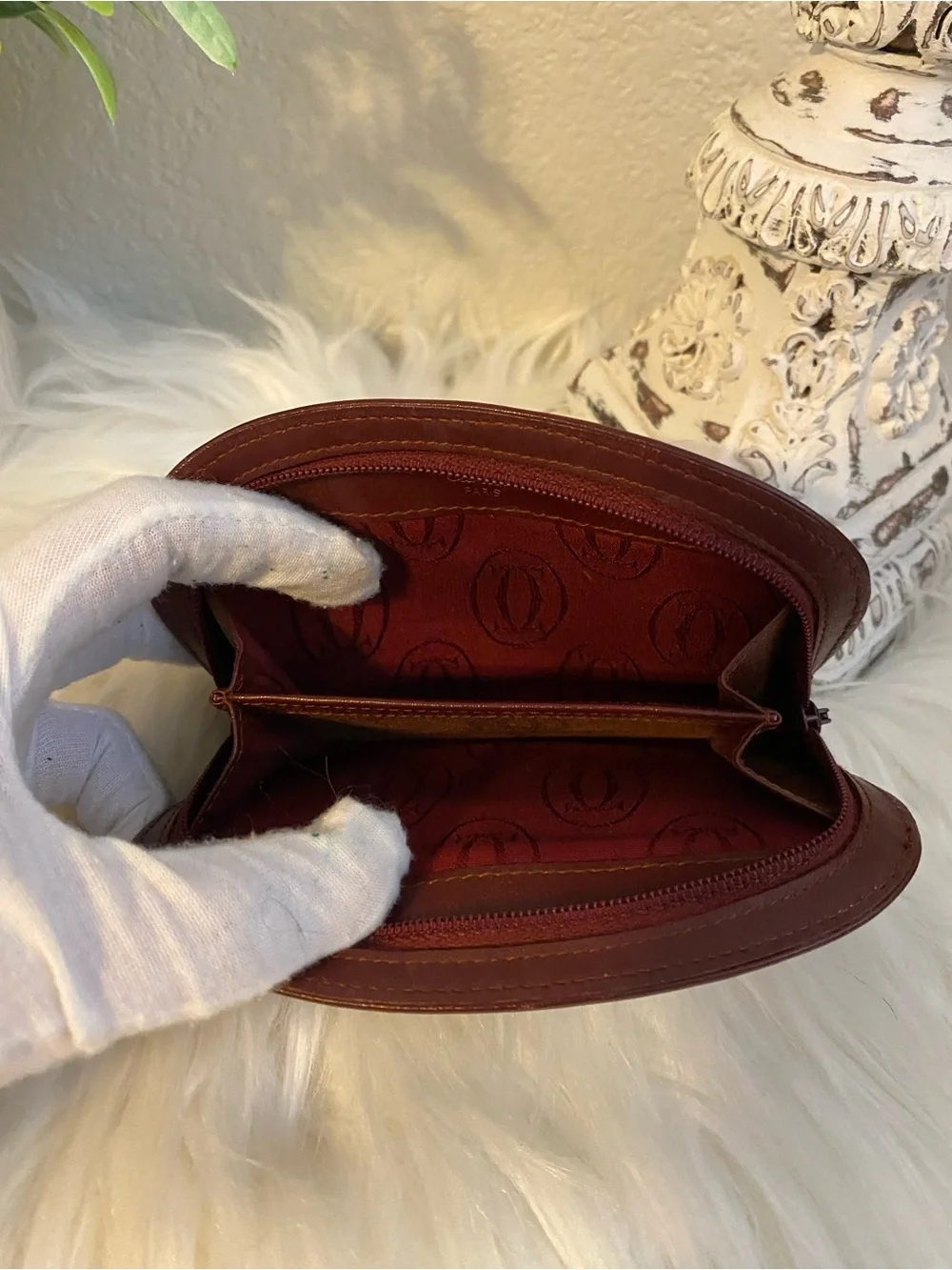 Cartier vintage must