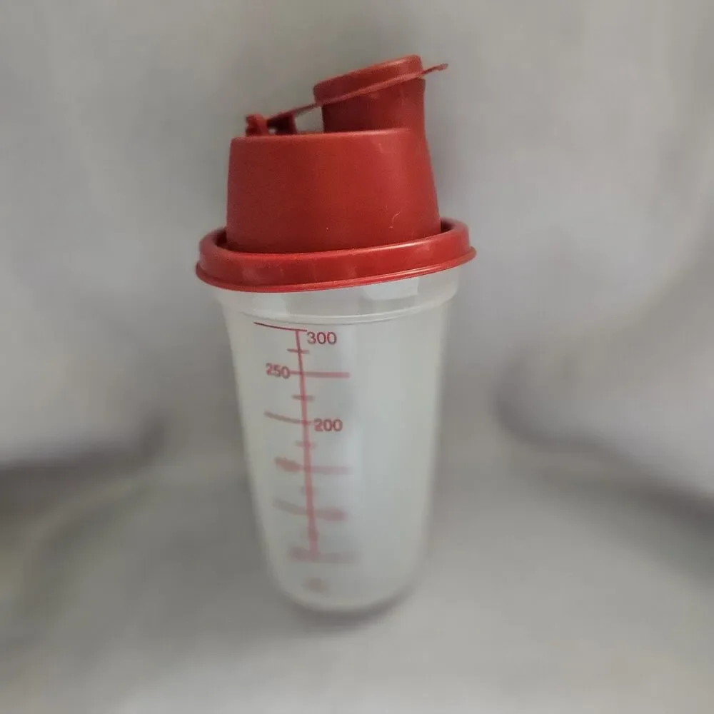 TUPPERWARE 2 CUP QUICK SHAKE MIXER BLENDER INSERT AND RED FLIP TOP LID #844
