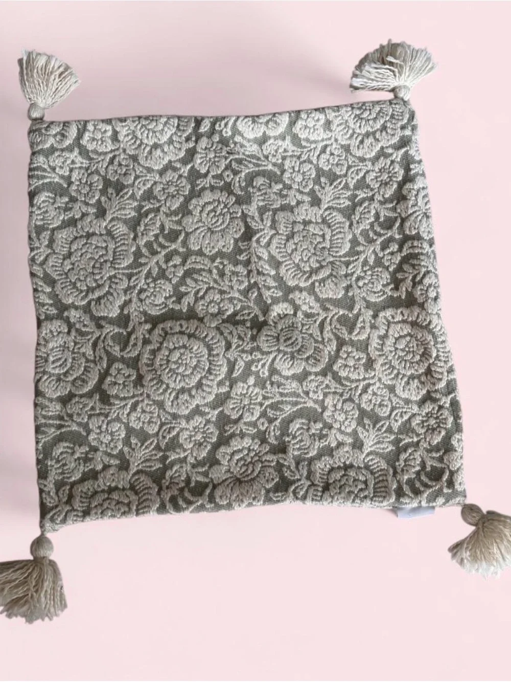 Set of 4 Well Dressed Home Floral Tassel Throw Pillow Covers Like New Sage Green