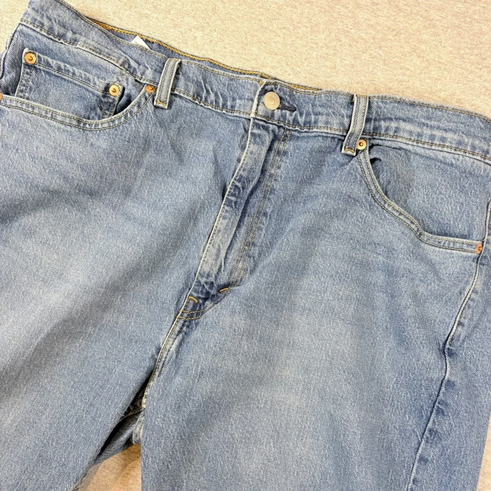 Levis measurements waist