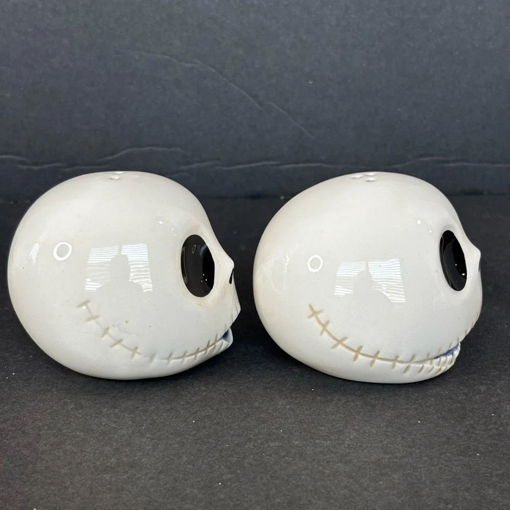Disney Nightmare Before Jack Skellington Salt & Pepper Shaker Set