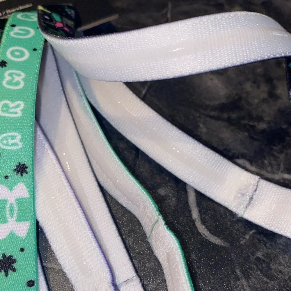 Under Armour new tags