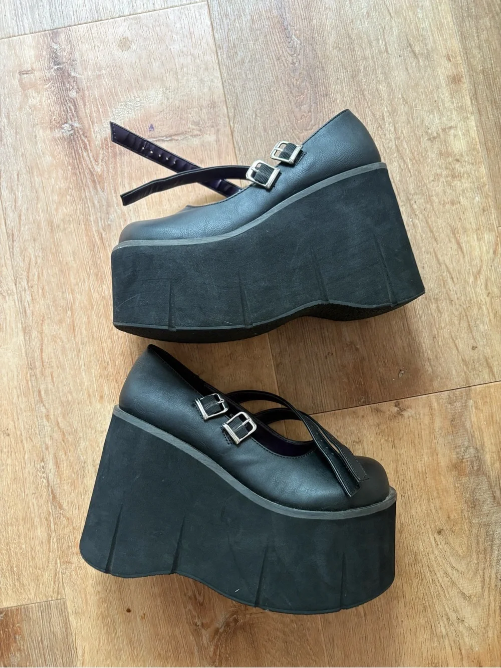 Demonia item description