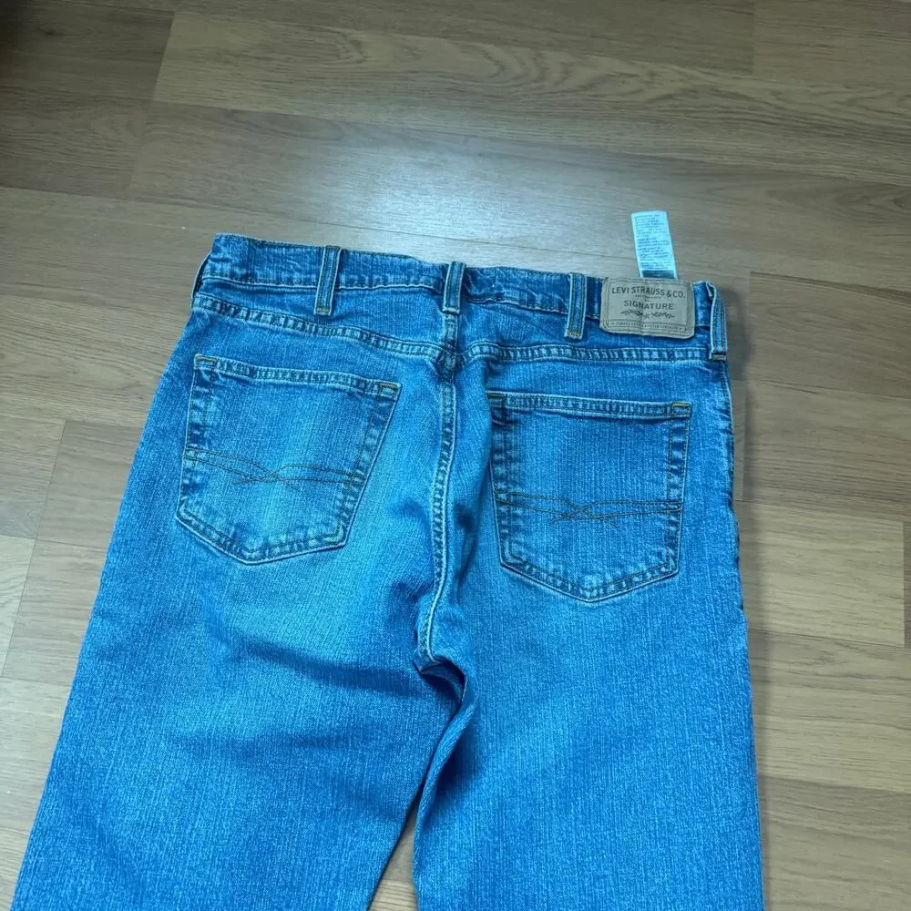 Men's Levi's Strauss Signature Bootcut Light Wash Denim Blue Jeans Sz 32 x 34