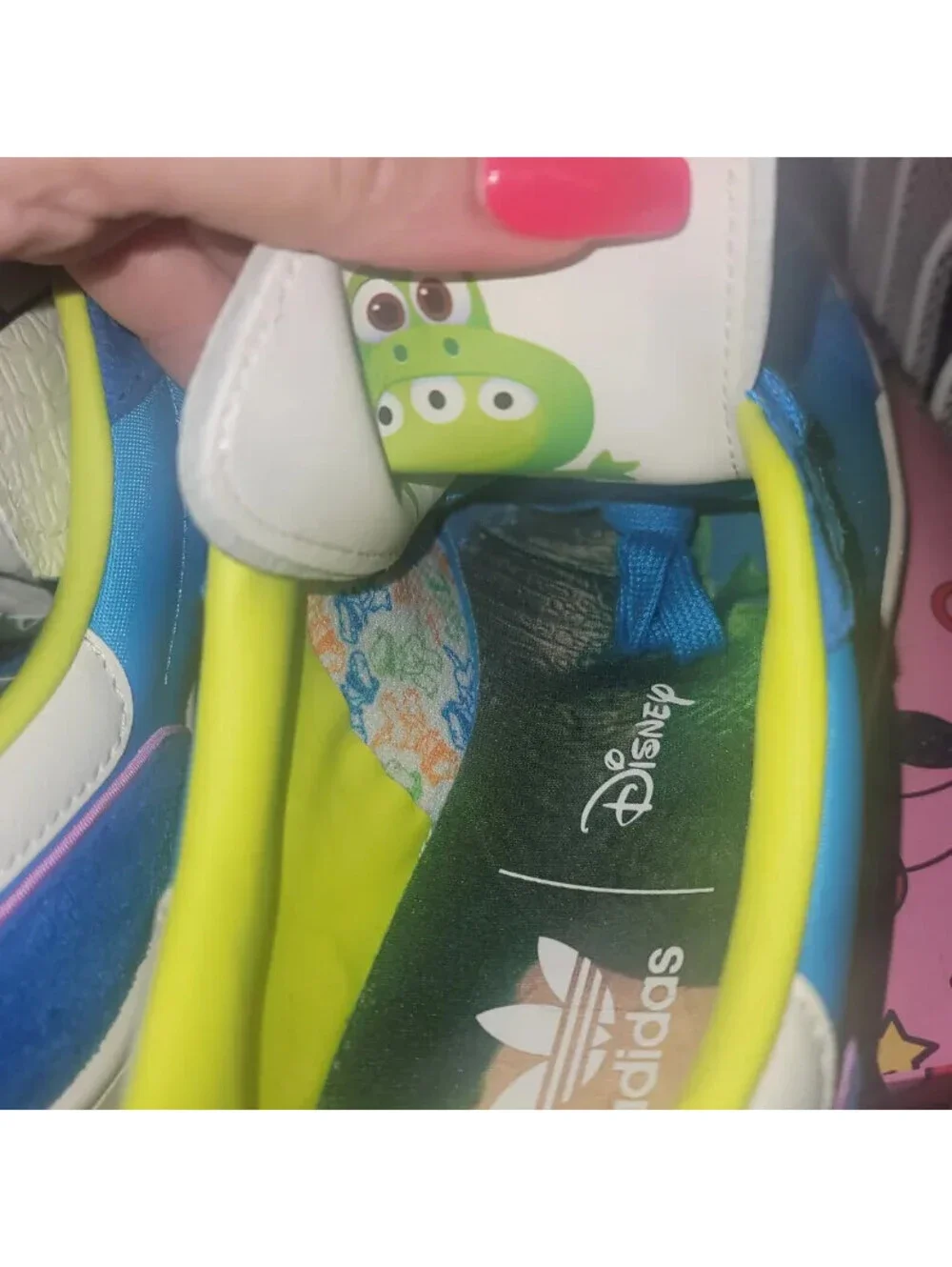 adidas disney stan