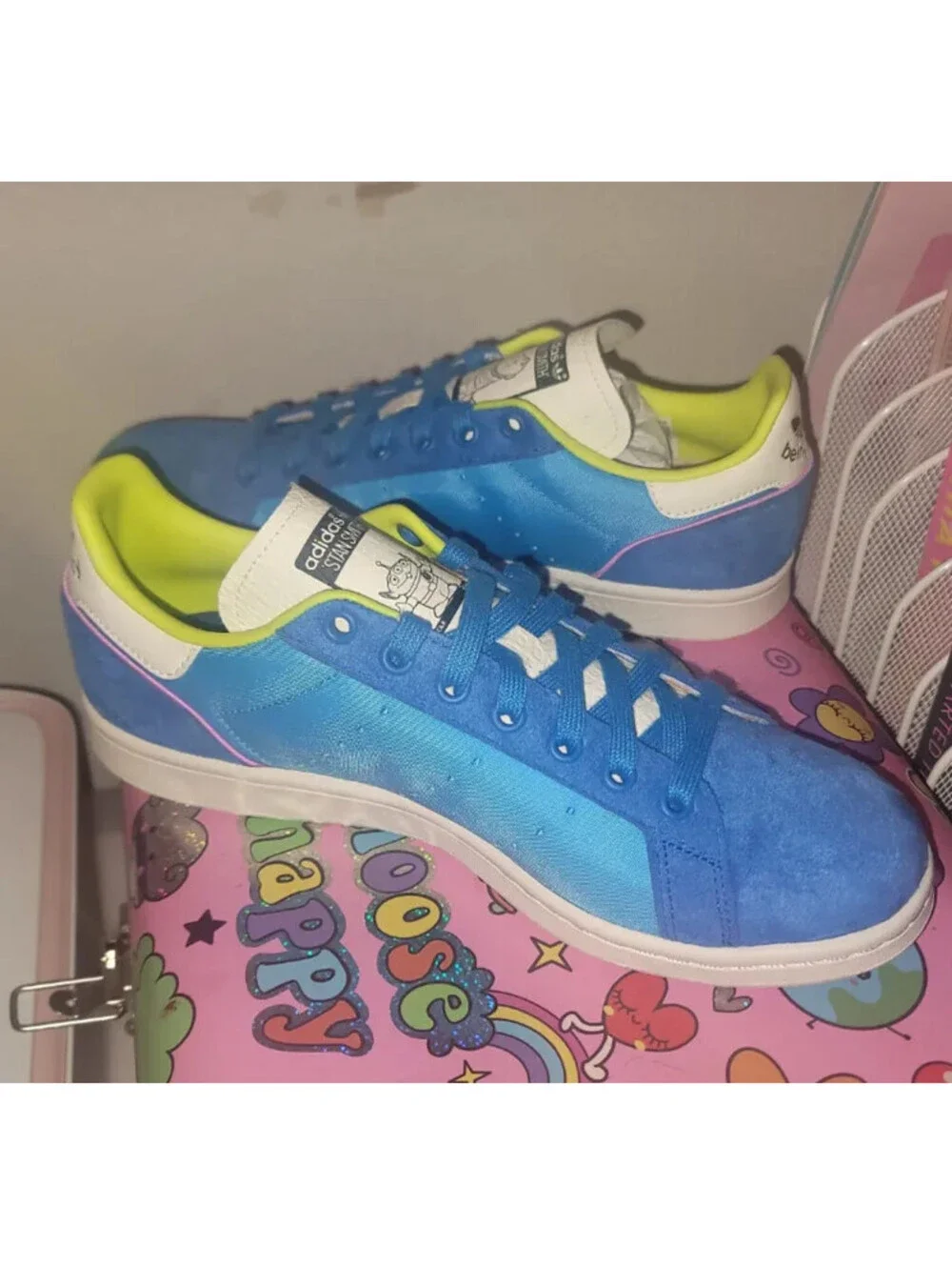 adidas disney stan