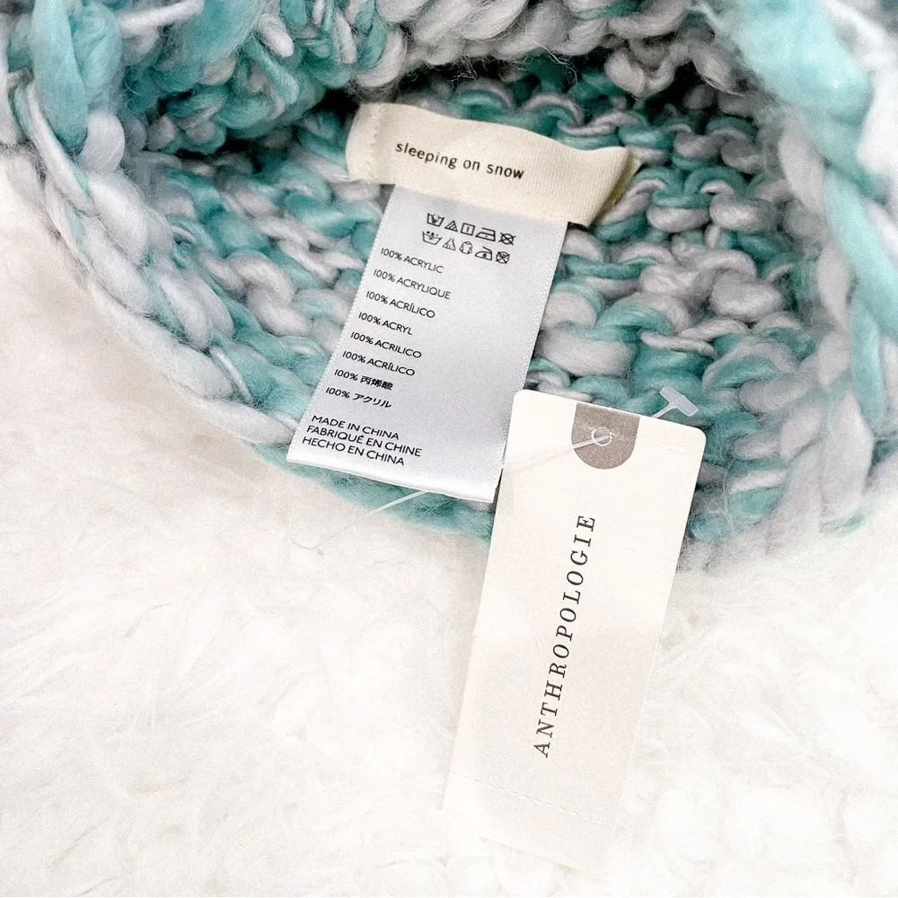nwt anthropologie cozy knit pom-pom beanie