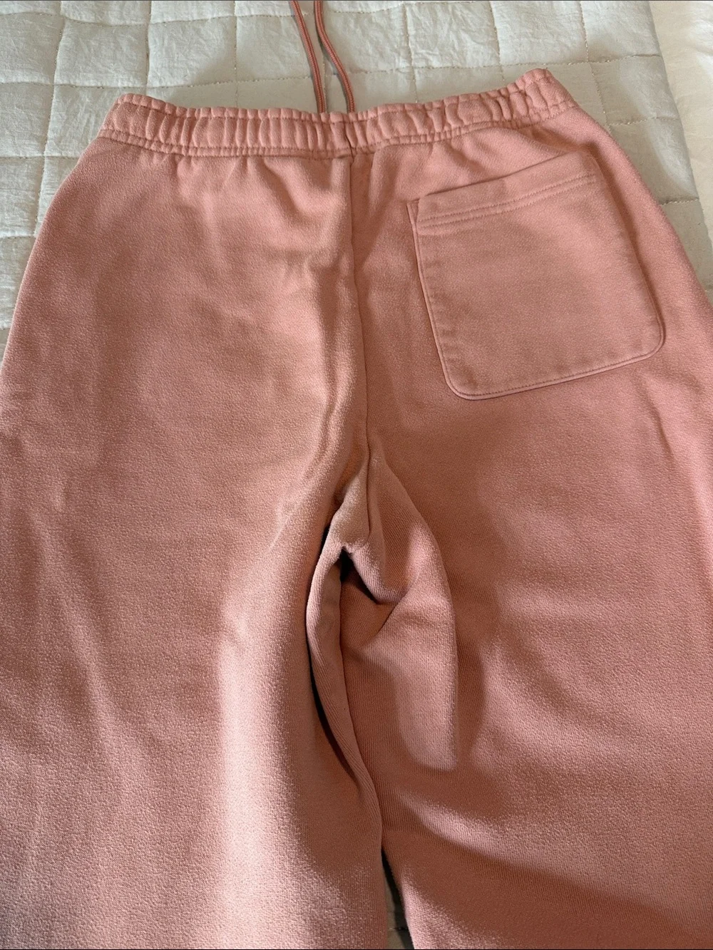ALO Yoga Straight Leg Sweatpants in Dusty Rose