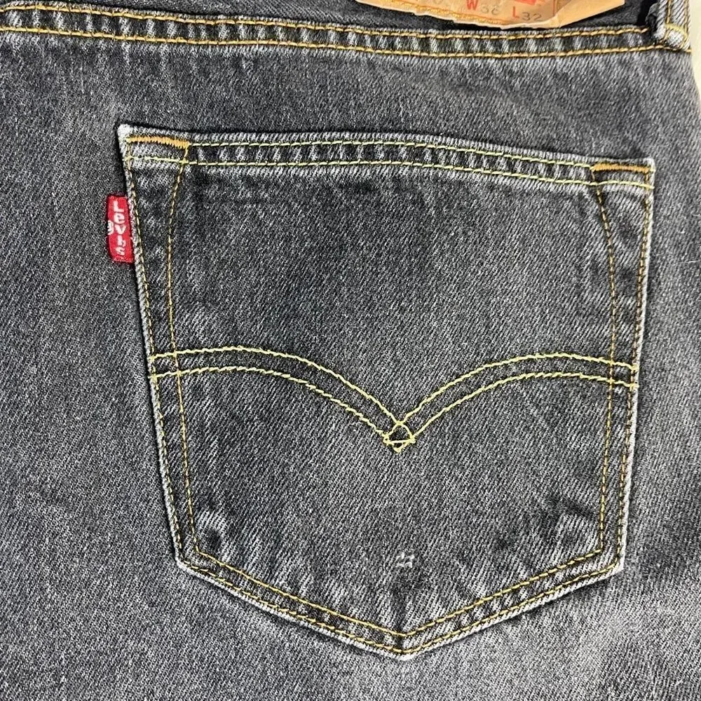 Levis these measure