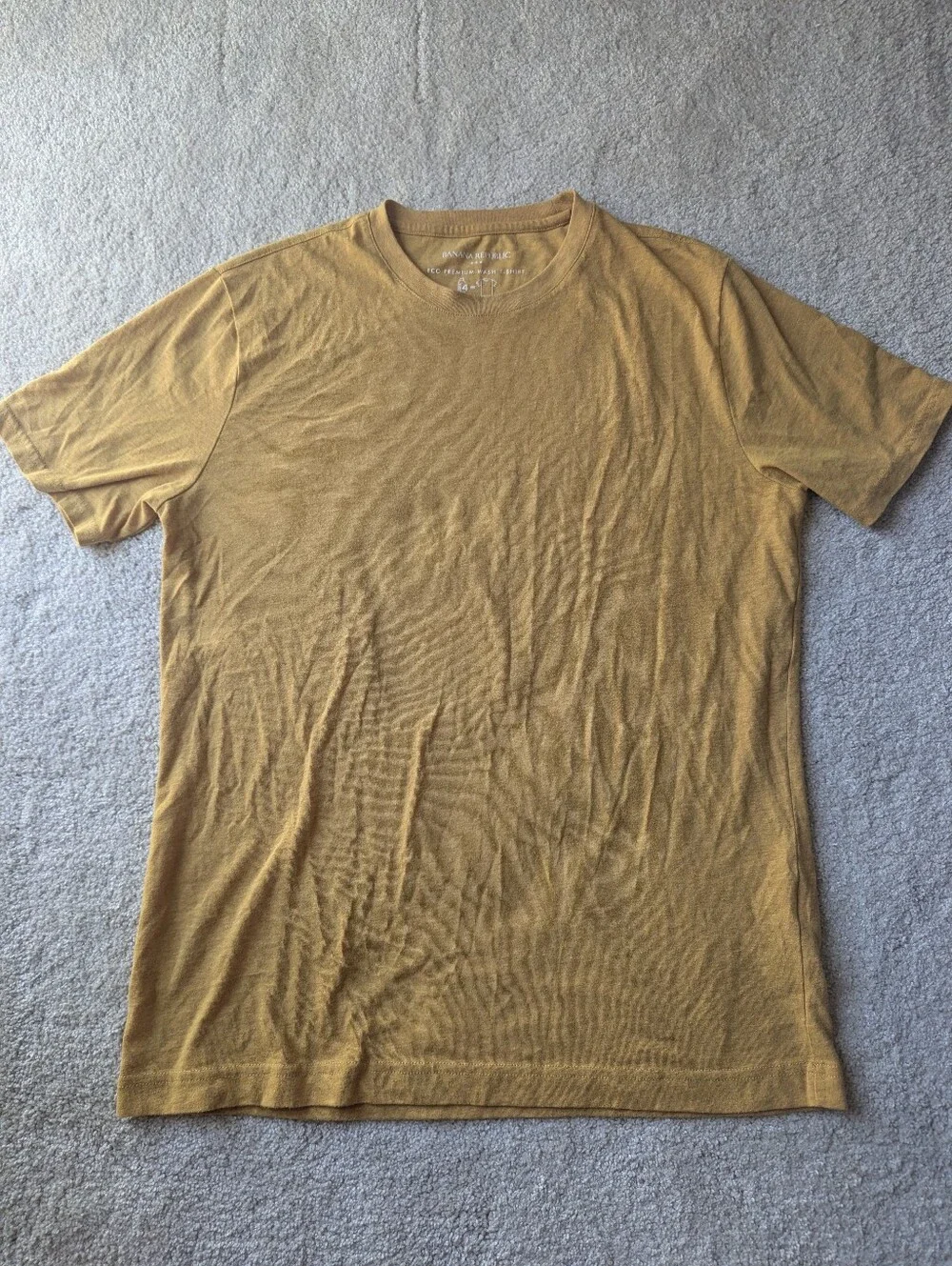 Banana Republic Men's Crew Neck T-Shirt - Mustard