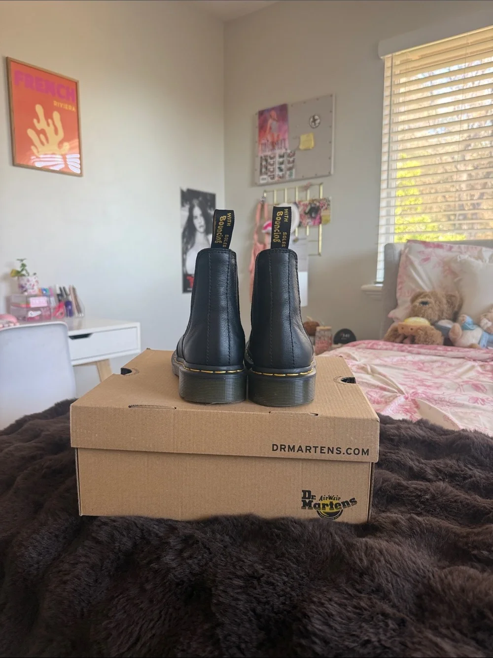 Dr. Martens smooth black