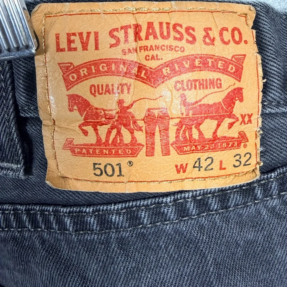 Levis pre owned
