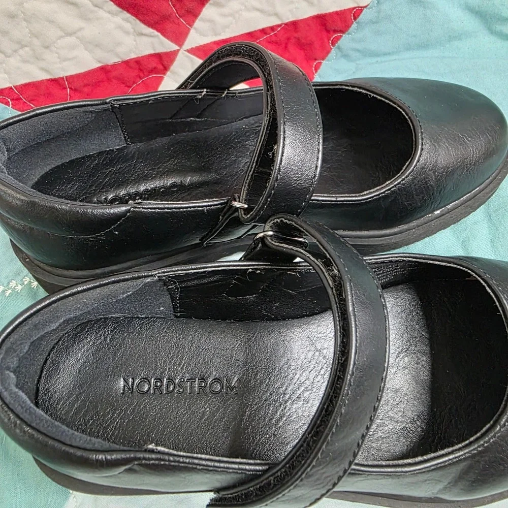 Nordstrom Kids NGGRACE-PU Black Faux Leather Mary Jane Shoes Size 1M EXCELLENT