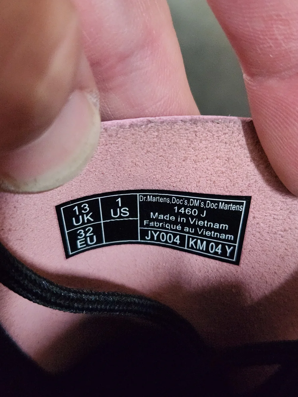 Dr. Martens glossy pink