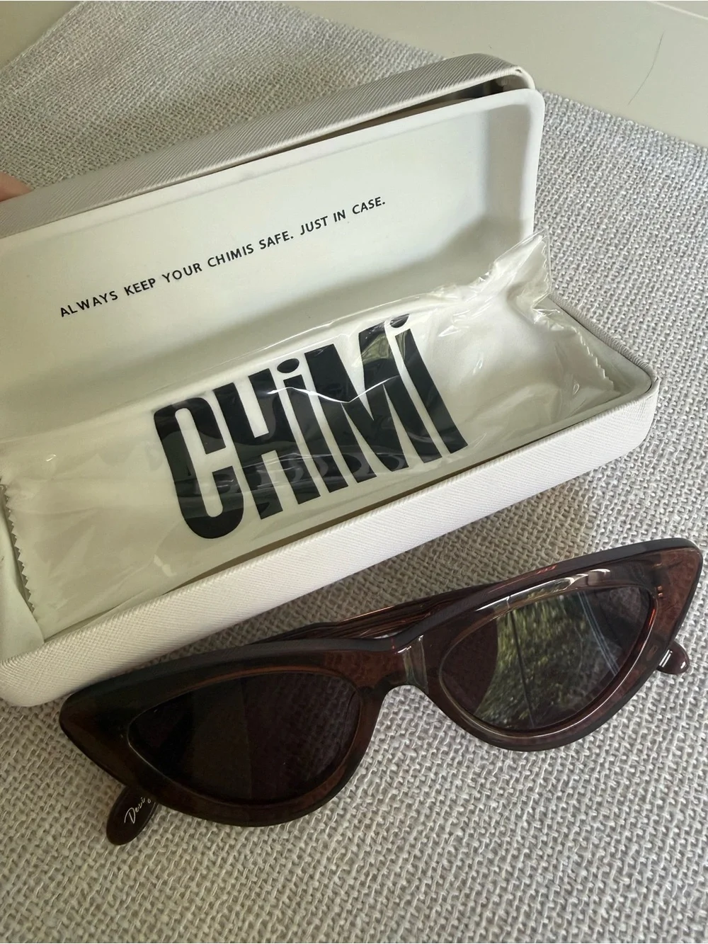 Chimi cat eye