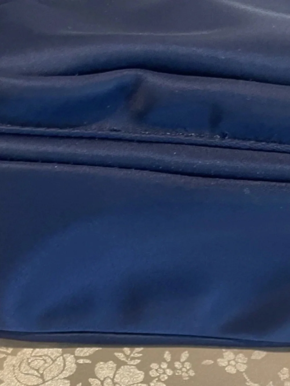 Tommy Hilfiger Men's Navy Nylon Crossbody Bag RedLogo Strap Zip Pocket