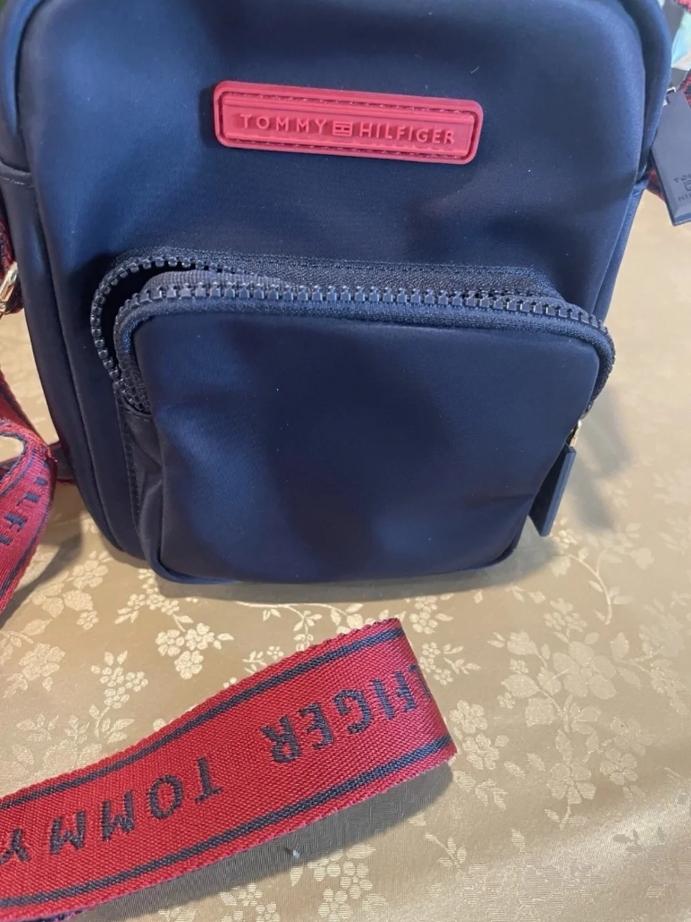 Tommy Hilfiger Men's Navy Nylon Crossbody Bag RedLogo Strap Zip Pocket