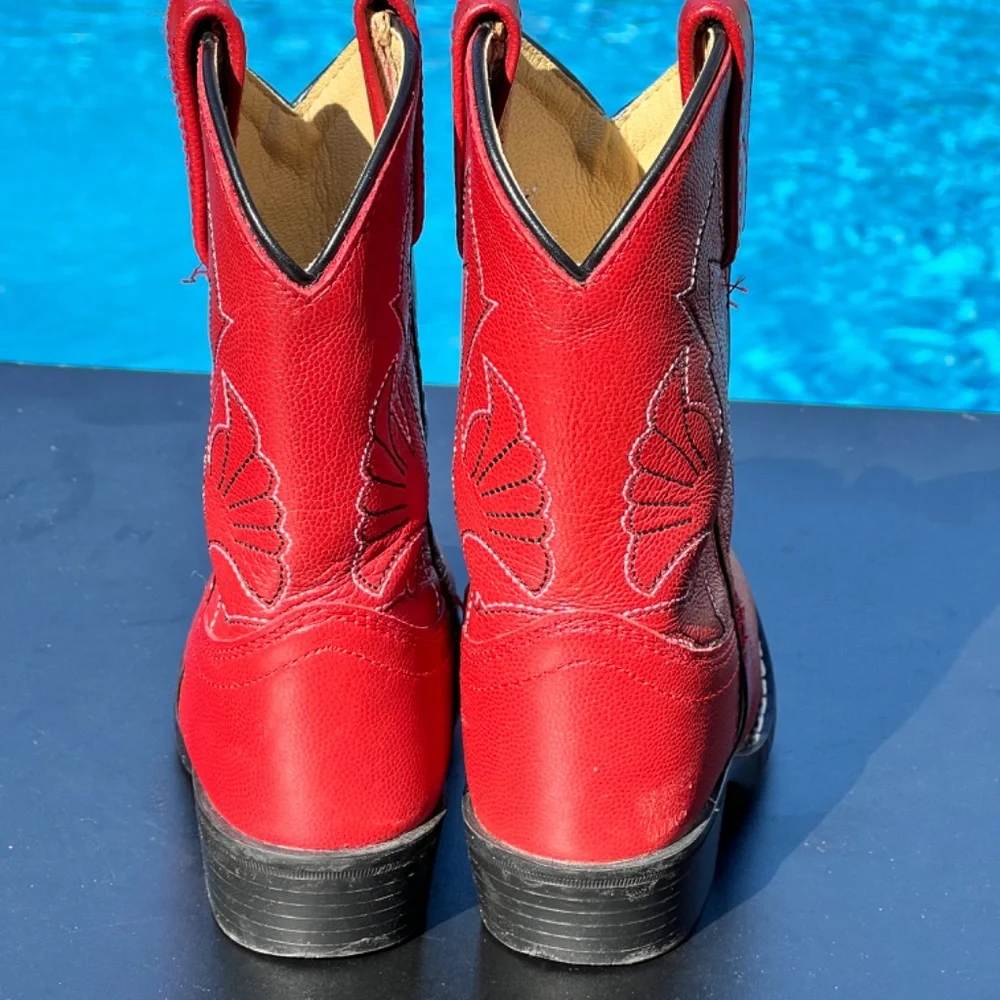 Masterson Boot Company it reposhing