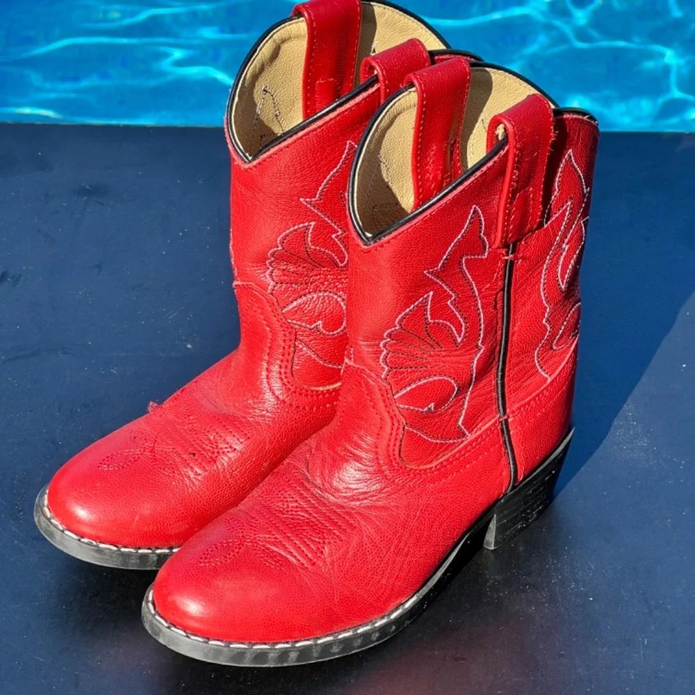 Masterson Boot Company it below rotate